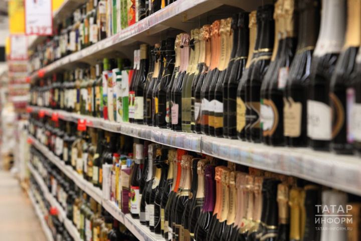 Пӗлтӗр Тутарстанра эрех-сӑрапа 37 ача наркӑмӑшланнӑ