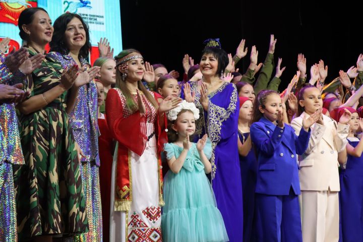 Нурлат районӗн культура кунӗ: пӗрремӗш çемьерен тытăнса паян кунччен