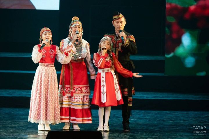 Кашни çаврăмра туслăх