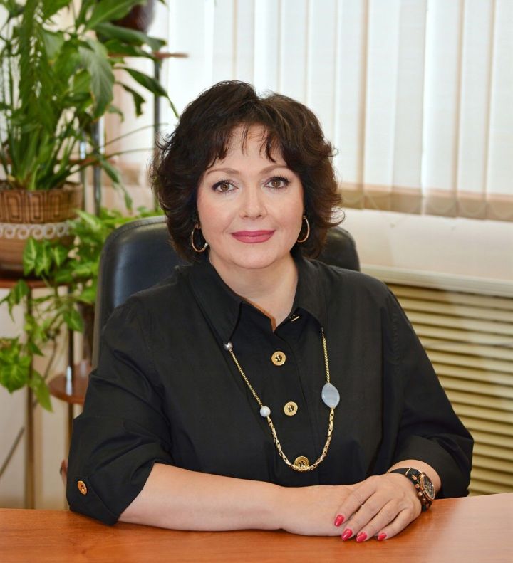 Асия ТИМИРЯСОВА: «Университет атте ăна 30 çул каялларах курнă пек»
