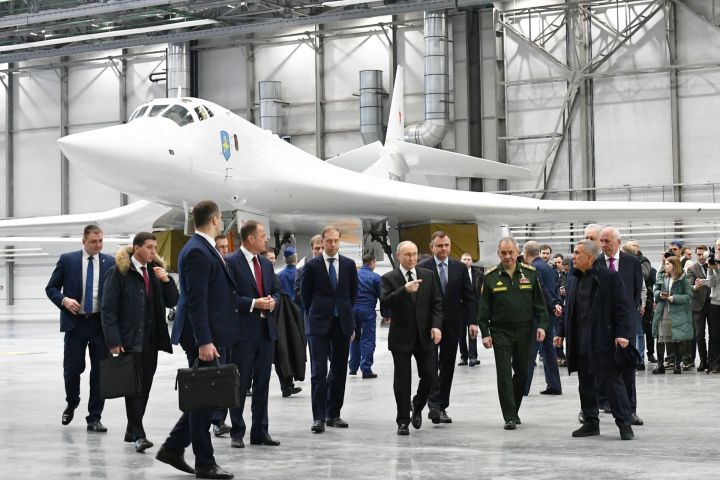 В.Путин çӗнӗ ракетоносеца Минтимер Шаймиев ятне пама сӗннӗ
