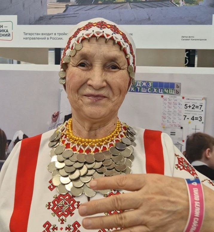«Салам» ансамбль суйлава килнӗ халăха чăваш апат-çимӗçӗпе сăйларӗ
