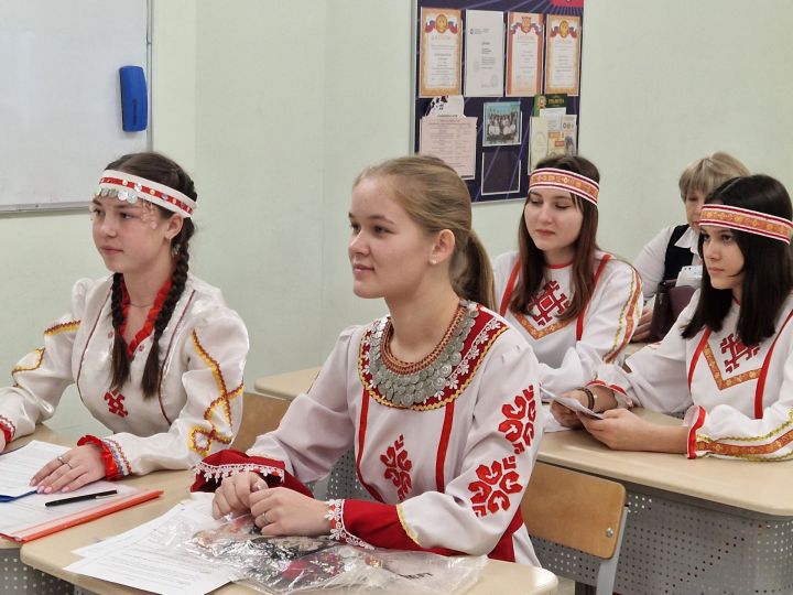 Чăваш чӗлхи кунне Тутарстан чăвашӗсем анлăн паллă тăваççӗ