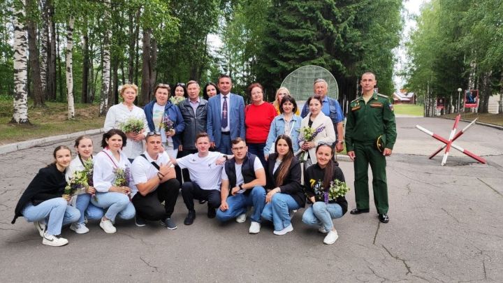 Çырчаллинчи «Чӗкеç» ансамбль Санкт-Петербургри Акатуя хутшăннă