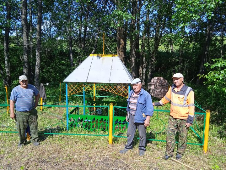 Теччӗ районӗнчи Çармăс ялӗнче пурăнакансем çăлкуç таврашне çӗнетнӗ