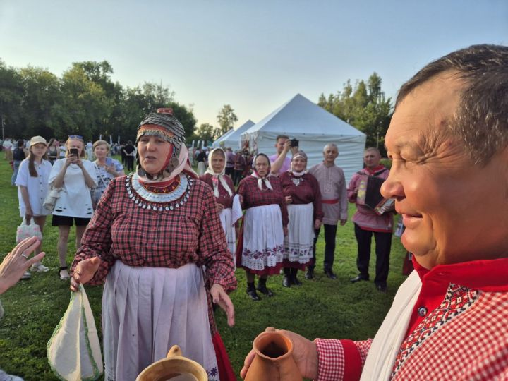 «Пурнăç йывăççи» фестивальте çичӗ туй куртăмăр