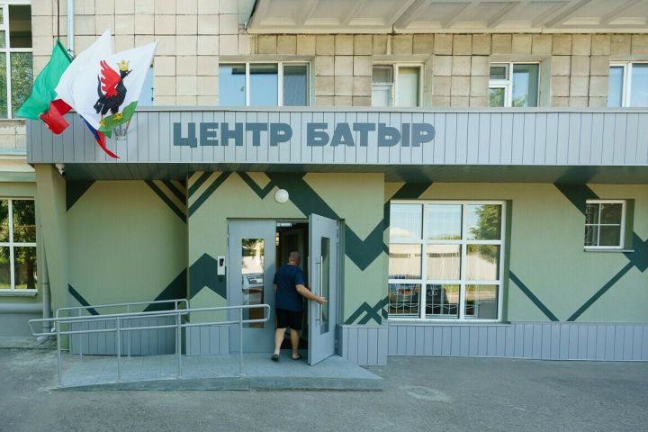 Тутарстан контрактпа службăна илессипе лидерсен шутӗнче
