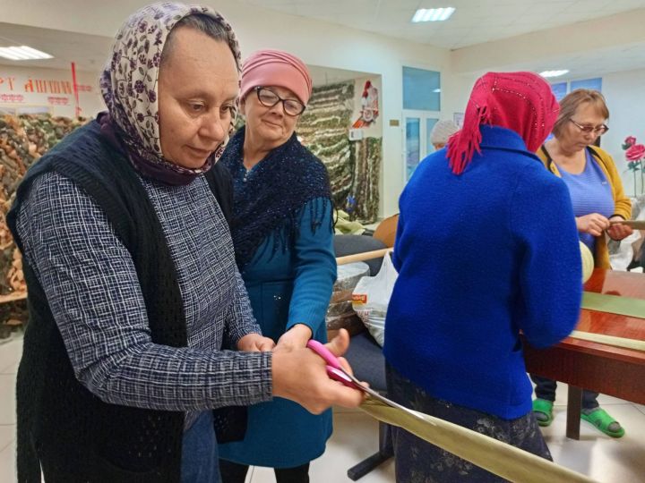 Çӗнӗ Упи ялӗнчи Культура çуртӗнче волонтерсен ӗçӗ пӗр кунлăха та чарăнмасть