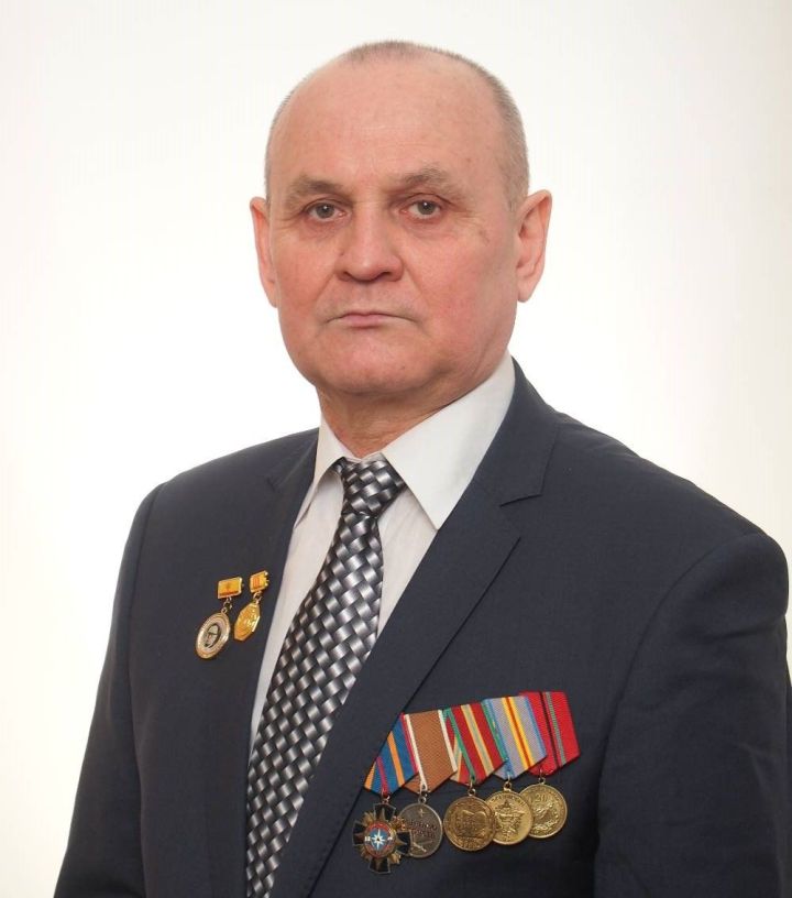 Афган вăрçин теми Анатолий Хмытăн пултарулăхӗнче тӗп вырăн йышăнать