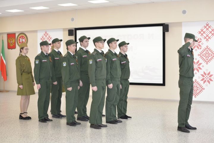Патриотсем ӳстеретпӗр