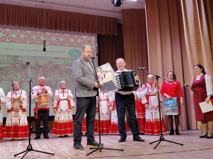 Çӗнӗ шăпăр çӗнӗлле шăлать-и?