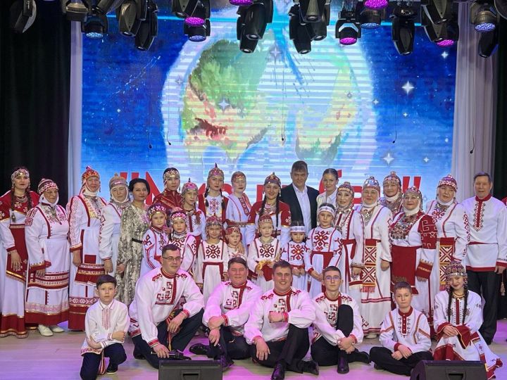 Çырчаллинчи чăваш халăх ансамблӗпе ачасен «Путене» ушкăнӗ отчетлă концерта Тăван çӗршыв хӳтӗлевçисене халалларӗç
