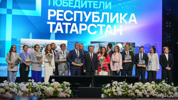 Аксусемпе теччӗсене, алексеевскисемпе çӳлтусене савăнмалăх
