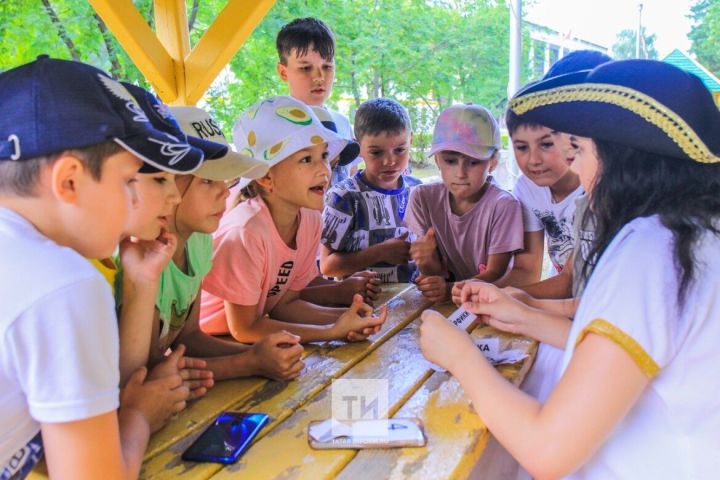 Ачасен канăвне тӳрӗ эфирта сӳтсе яваççӗ