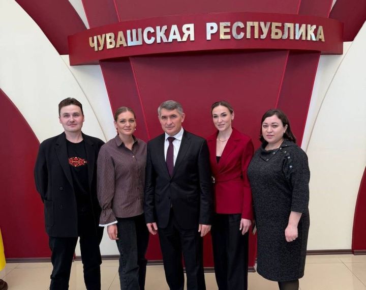 А.Александров Чăваш Ен Пуçлăхӗпе иртнӗ пресс-конференцире чăваш чӗлхин пуласлăхӗ çинчен ыйту çӗкленӗ