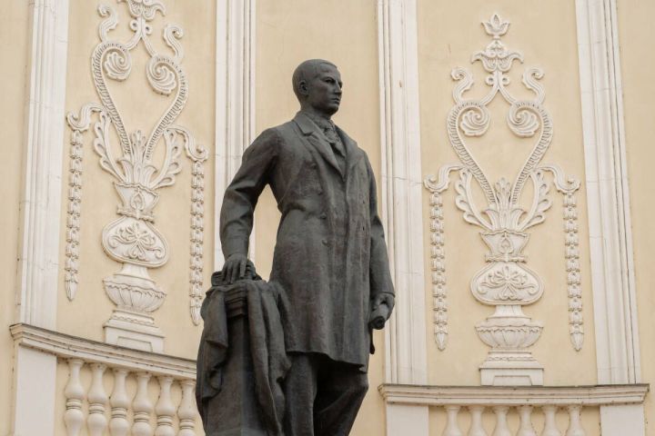 Депутатсем Габдулла Тукай сăввине вулаççӗ