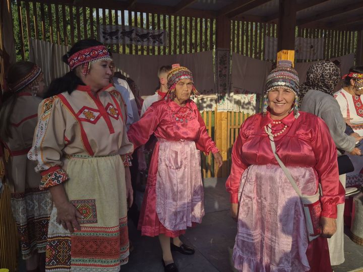 «Древо жизни» – авалхипе паянхине, несӗлсене çыхăнтаракан хаклă еткер