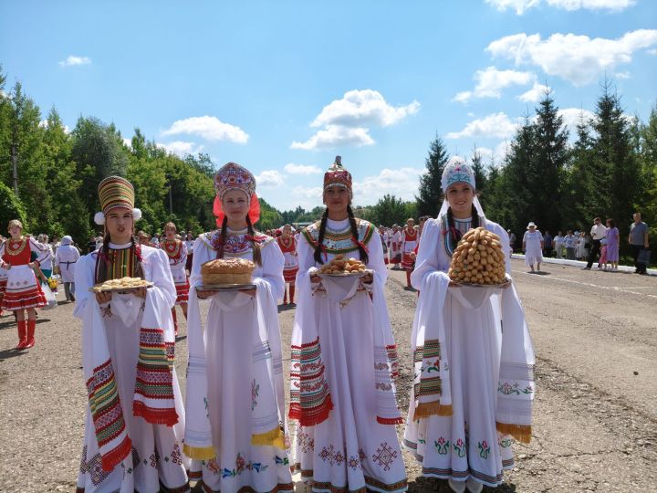 Уяв сăнӗсем