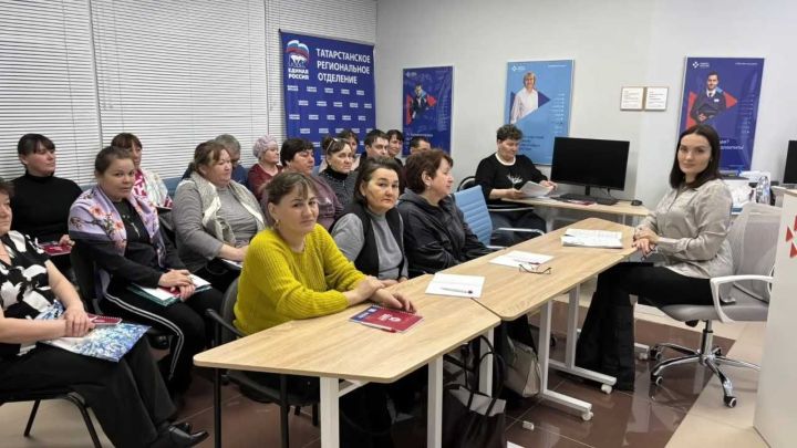 Шкул çулне çитмен ачасем ӳстерекен 390 ытла хӗрарăм ӗçе вырнаçнă