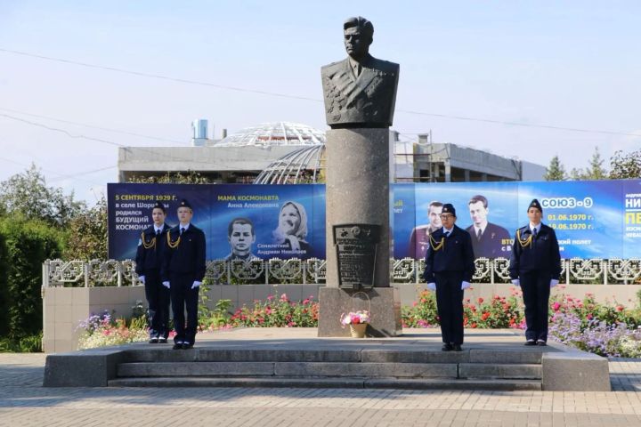 Шуршăлта Андриян Николаевăн çуралнă кунне паллă тунă