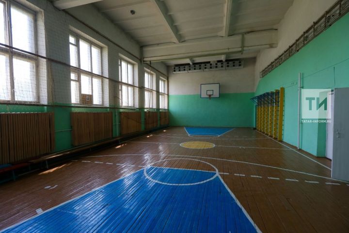 Шесть спортзалов в школах сельской местности отремонтируют в Татарстане в 2019 году