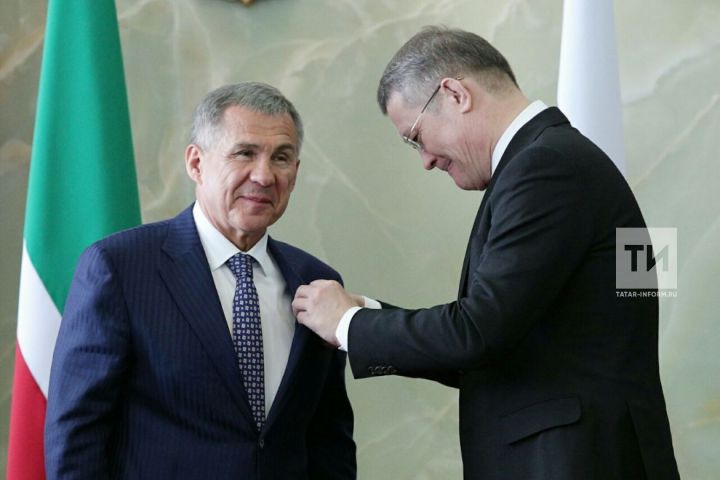 Президенту РТ вручили орден за укрепление сотрудничества между Татарстаном и Башкортостаном